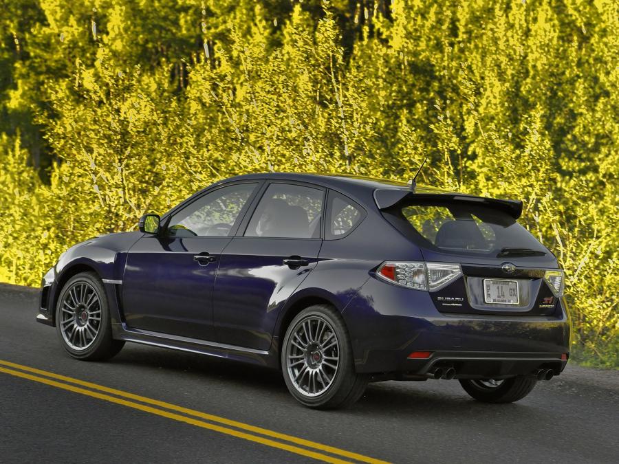  Subaru Impreza WRX STi 2010 года  (US) (фото 8 из 22)